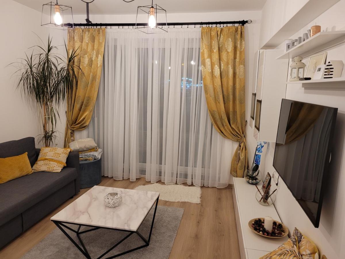 4Qualis Braşov Exterior foto