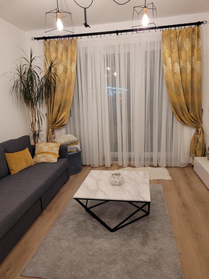 4Qualis Braşov Exterior foto